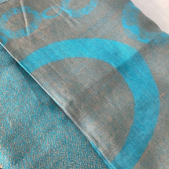 100%‎ Pashmina Scarf - Picture 8 of 16